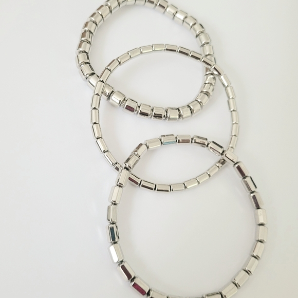 Jewelry - Elegant Silver Beaded Bracelet Set